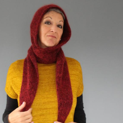 Dani Hood Kapuzenschal Strickanleitung