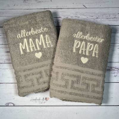 Bio Handtuch 50x100 cm bestickt I allerbeste Mama I allerbester Papa I Geschenkidee Muttertag Vatertag I Set Eltern