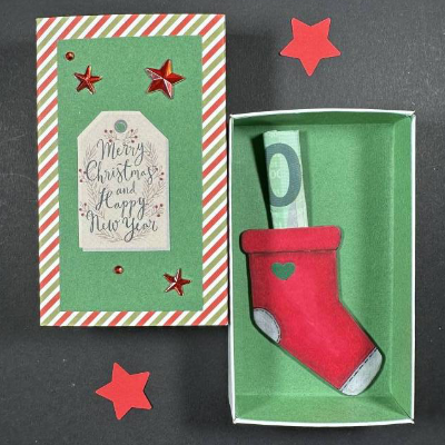 Weihnachtsverpackung Geldgeschenk – Handgemalte Geschenkbox mit Socke