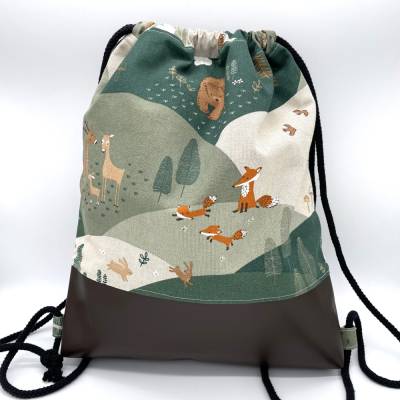 Turnbeutel Waldtiere aus Dekostoff & Kunstlederboden – Handarbeit