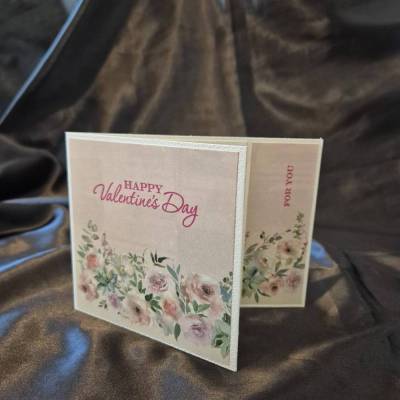 Valentinskarte / Rosenmotive / For You / liebevolle Botschaft / Handgefertigte Valentinskarte