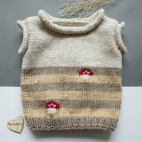 Babypullunder - handgestrickt mit Pilzen, Neugeborene,Frühchen,Überkopfzieher,Strickpullunder,Geschenk,Geburt,Taufe