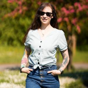 Knotenbluse/Shirt Bild 8