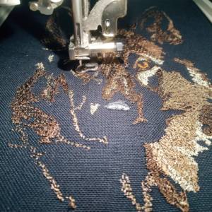 Maschinen Stickdatei - Schäferhund Konturen Lichteffekt Bild 4