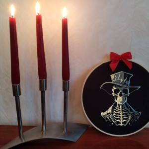 Maschinen Stickdatei - Skelett mit Hut Lichteffekt 12-14x18cm Bild 8