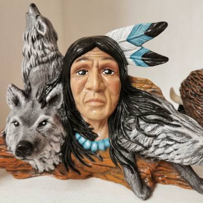 Traumhafte Indianerbüste aus Keramik