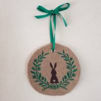 Stickdatei - Hase im Blumenkranz Ostern Frühling 2 Größen Bild 2