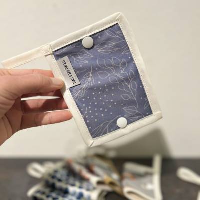 Das Outdoor Pipi-Tuch - waschbares Klopapier für unterwegs - Blätter