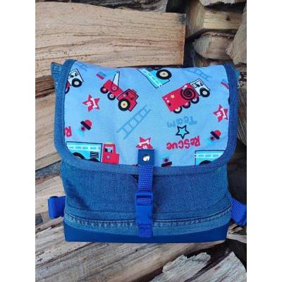 Jeans-Upcycling Kinderrucksack im Feuerwehrdesign