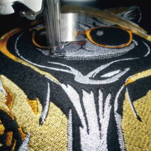 Maschinen Stickdatei - Katze cool Color Lichteffekt 12-14*18cm Bild 4