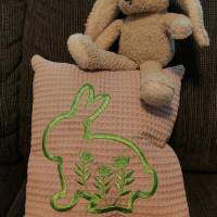 Stickdatei - Hase mit Blumen Ostern Frühling 3 Größen Bild 2