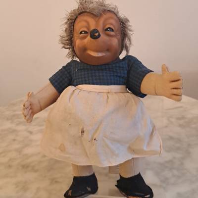 STEIFF *** Mecki - Frau *** 28 cm ***