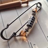 Tuchnadel Schachbrett mit funkelndem Kristall in Rot oder Apricot anthrazitfarbene Kiltnadel Schalnadel Farbwahl N10-G-3 Bild 8