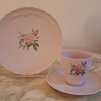 Hutschenreuther *** Porcelaine rose *** 3 - teil. Kaffeegdeck ***