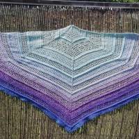 Häkeltuch Secret Love - Fünfseckstuch Bild 1