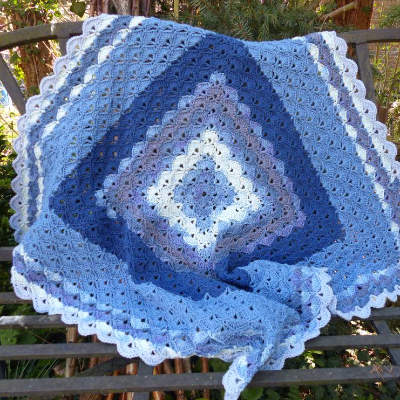 Häkelanleitung Decke Aus der Mitte