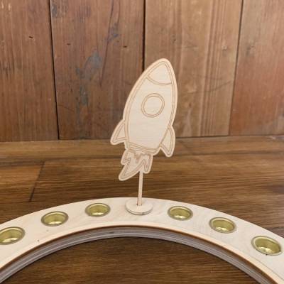 Raketen-Stecker mit Adapter – Spaciges Zubehör für deinen Geburtstagskranz