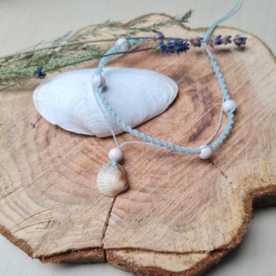 Maritimes Fußkettchen in Mint mit Holzperlen und echter Muschel