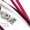 Lesezeichen mit Charm LOVE rosa lila pink Bild 2