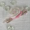 Filzrose rosa weiß beige als Filzbrosche Filzblüte Filzblume Bild 2