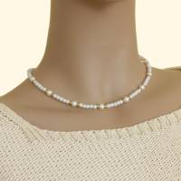 Elegante Perlenkette für die Hochzeit oder Konfirmation in mattem weiß und gold Bild 2