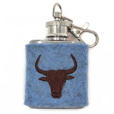 Abverkauf Mini Flachmann Edelstahl 30 ml + Hülle bestickt mit Stier aus Wollfilz