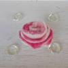 gefilzte Rose rosa weiß pink bestickt mit Glasperlen als Brosche Bild 2