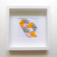 Orange-rosa-graue Tetraeder // 3D-Bild aus Origami im Objektrahmen Bild 1
