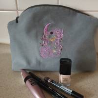 Stickdatei - Zeit hat nur die Ewigkeit - 3 Größen Sanduhr Bild 1