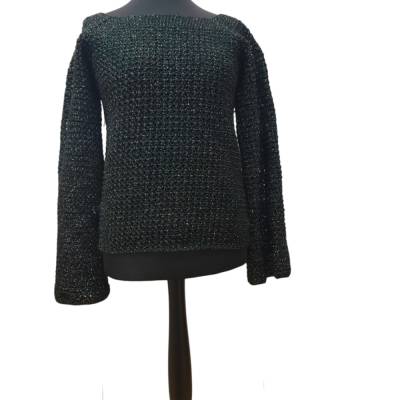 Handgearbeiteter kuscheliger Wollpullover Black Shimmer Night – Häkelpullover in Schwarz, M-L, mit Glitzerfaden