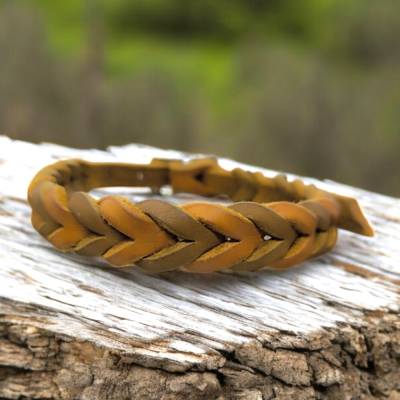 Hundehalsband geflochten aus Fettelder in zwei Cognac Tönen in Größe ca. 31 - 38 cm