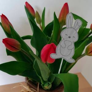 Stickdatei Hase, Anhänger, Blumentopf, Stab, Ostern, Frühling, zwei Größen, Redworkstich Bild 4