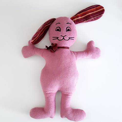 Hase Kuscheltier 2 Größen - Schnittmuster + Stickdatei