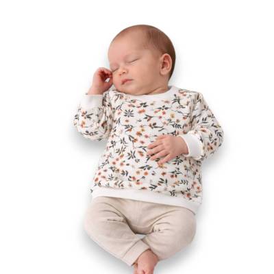 Handgenähter Baby Pullover in Beige / Neutrale, zeitlose Babykleidung für Jungen & Mädchen //