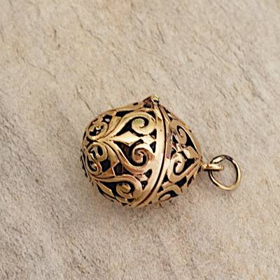 Reich verziertes Bronze Ei zum Öffnen