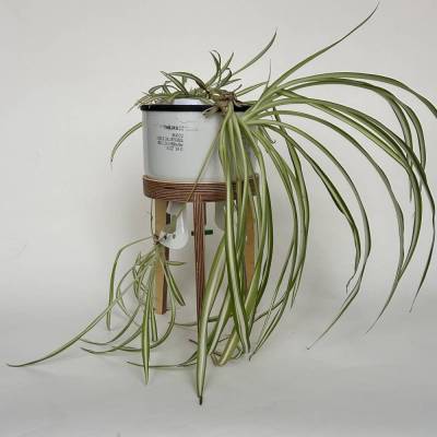 Upcycling Blumentopfständer aus alter Helium-Ballongasflasche