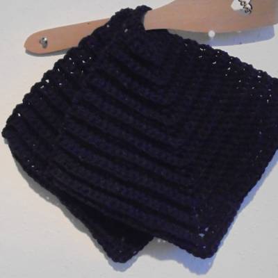 Handgefertigte Topflappen aus dunkelblauer Baumwolle – gehäkelt, dick & waschbar