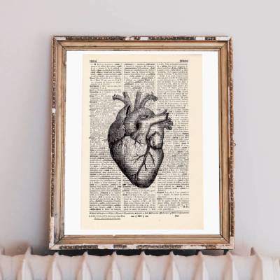 Heart - Druck auf antiquarischer Buchseite / bedruckte Buchseite