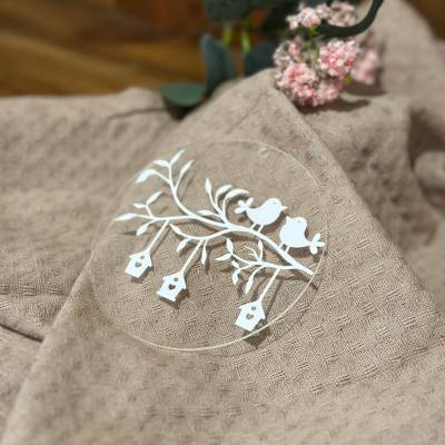 Acrylglasscheibe „Vögel auf Ast“ – Filigrane Frühlingsdeko mit Vogelhäuschen