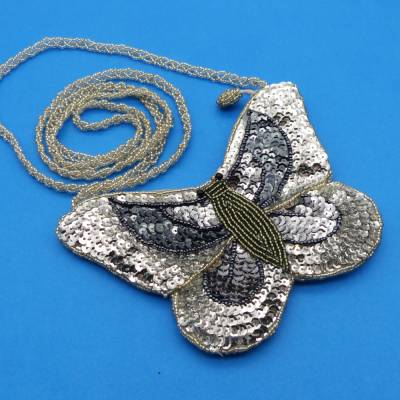 kleine Tasche Butterfly, silber, grau, Schmetterling, Pailletten Perlen