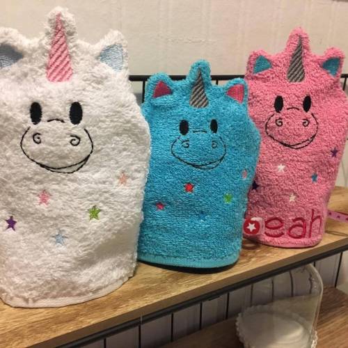Einhorn-Waschlappen Stickdatei  ITH 16x26  Waschhandschuh Geschenk Babyparty Fabelwesen