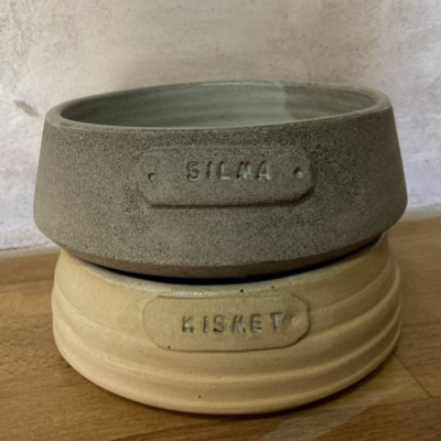 Personalisierter Hunde / Katzennapf in Grau und Beige