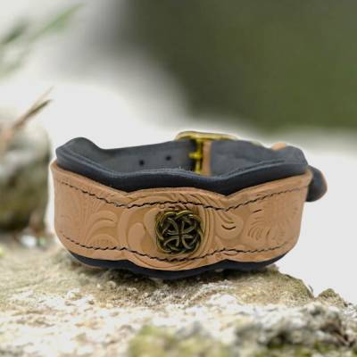 Hundehalsband aus gemustertem Blankleder naturbelassen 