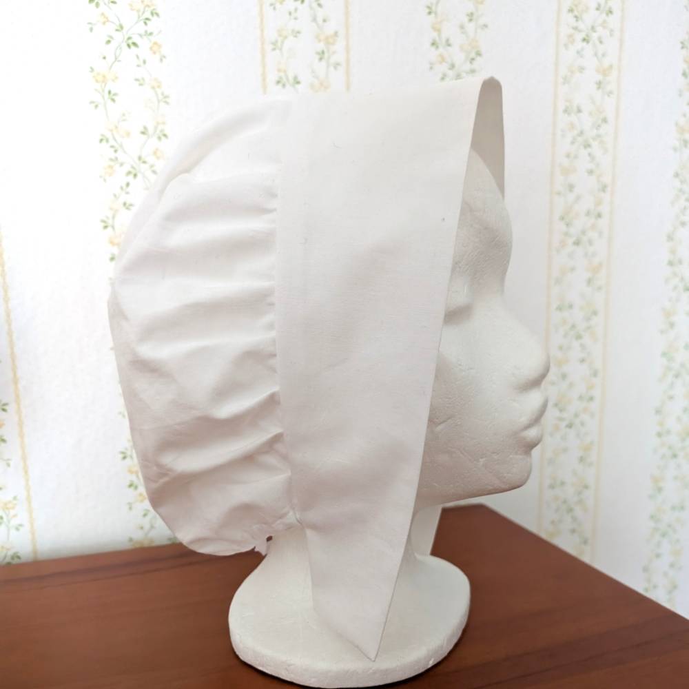 Einfach weiße Baumwollhaube nach historischem Vorbild Bild 1