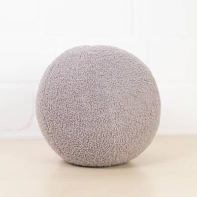 Stoffball mit 6 Teilen nähen: Schnittmuster mit Anleitung