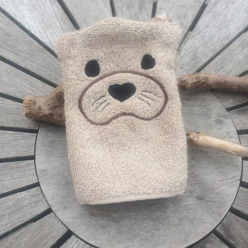 Otter-Waschlappen Stickdatei  ITH 13x18 Waschhandschuh Waschpad