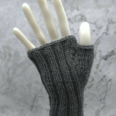 Strickanleitung Arm Stulpen mit Daumenkeil