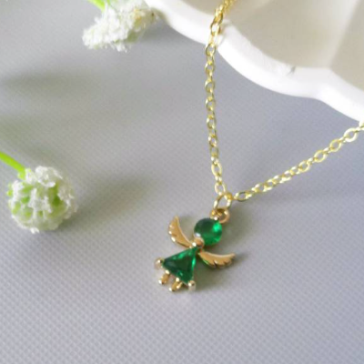 Halskette aus vergoldetem 925er Sterlingsilber mit einem Schutzengel Anhänger