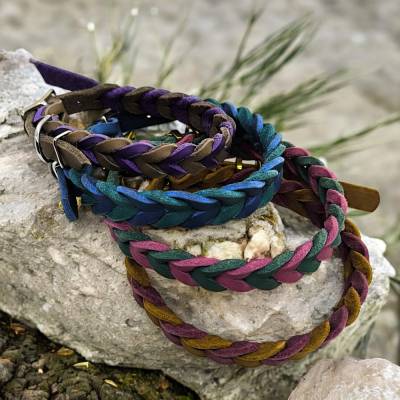 Hundehalsband aus Fettleder in verschiedenen Farben und Größen geflochten und verstellbar