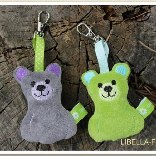 Bärli-Anhänger Stickdatei  ITH 10x10 Kuscheltier Spielzeug Taschenanhänger Taschenbaumler